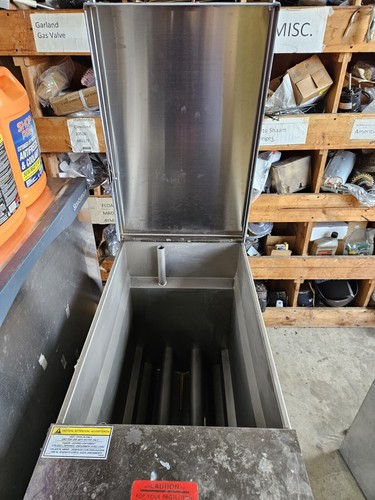 PITCO SRTG LIQUID PROPANE GAS 17.5GAL RETHERMALIZER SCRATCH & DENT