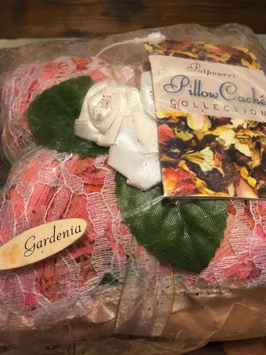 RARE Potpourri Pillow Caché Collection Poipourri Sachet - Satin - Gardenia Scent
