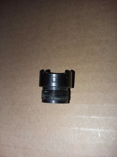 Lee screw in shell holder D fits Lee Old style priming tool
