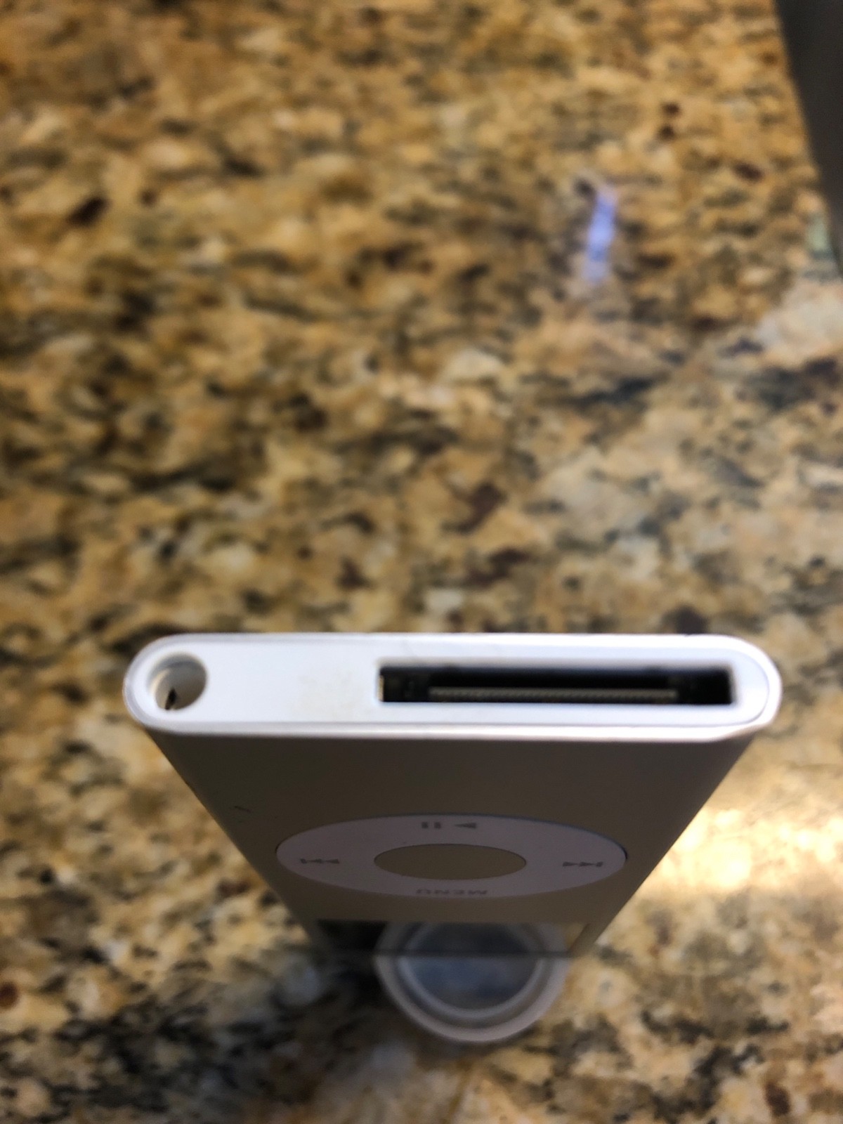 Apple iPod Nano 3rd Generation 2GB - Case Included