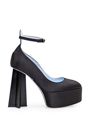 Pre-owned Chiara Ferragni Star Heel Shoe In Black
