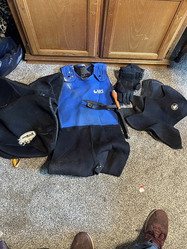 scuba diving gear