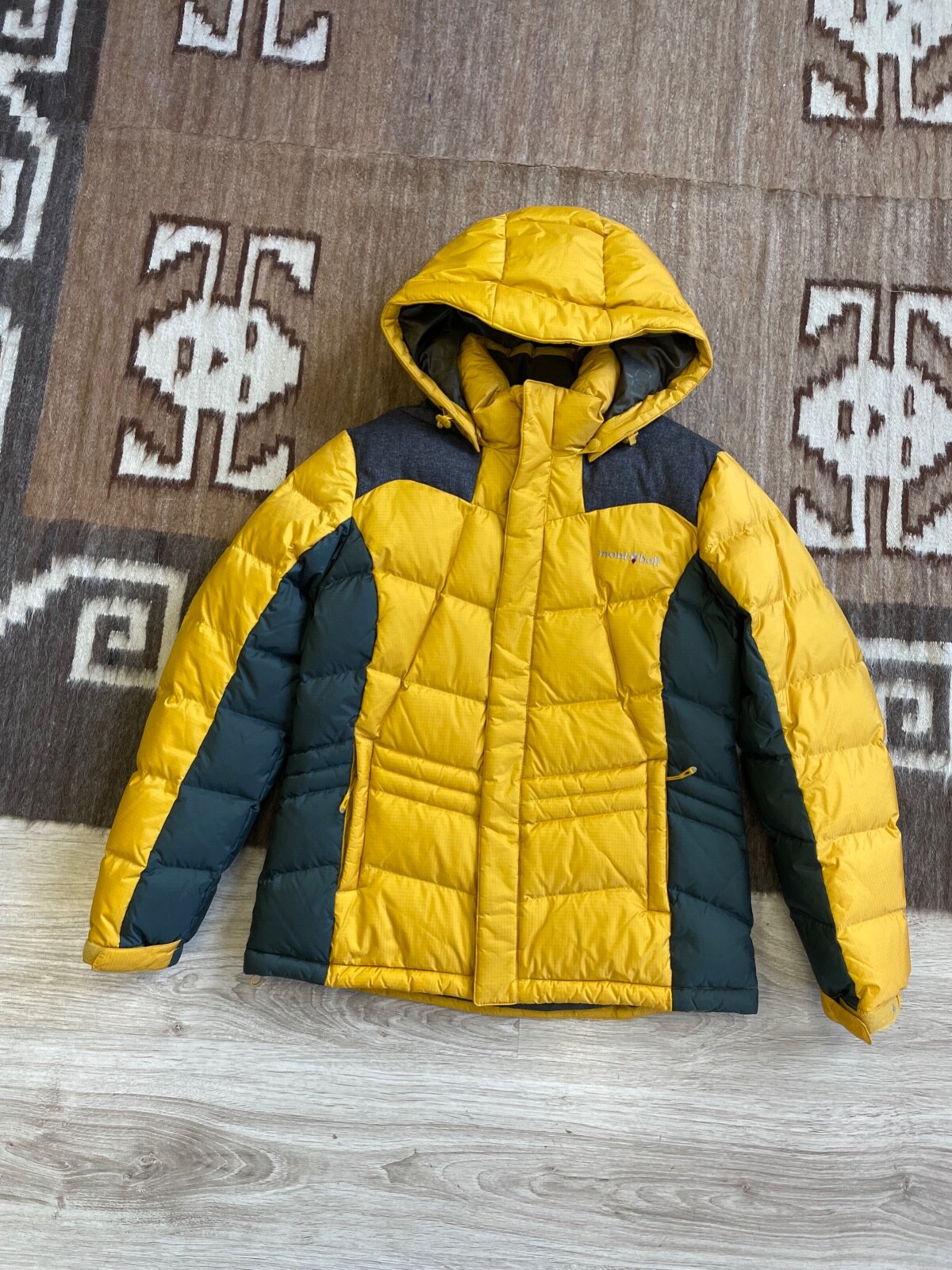 Mont Bell Vintage Women's Yellow Down Puffer Jacket Size M