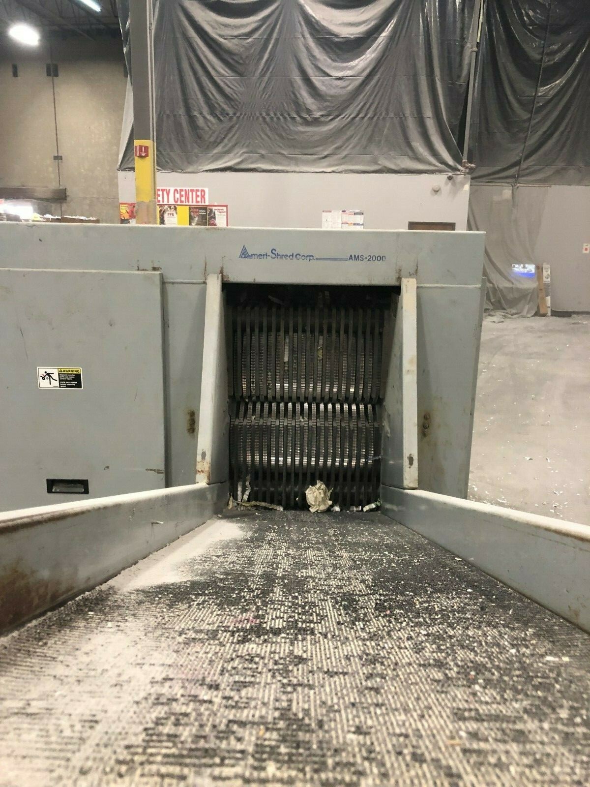 Ameri-Shred  AMS-2000 Paper Shredder