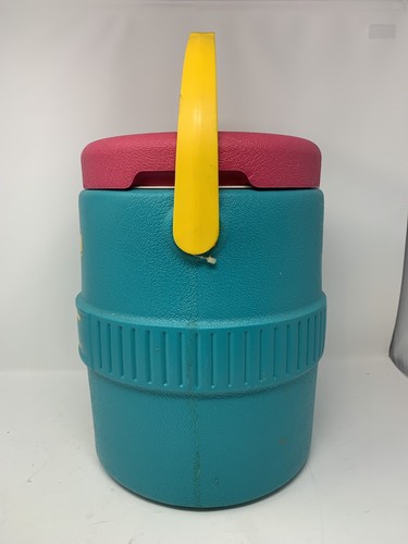 Vintage IGLOO Barrel of Fun 2 Gallon Jug Retro Party Dispenser Cooler
