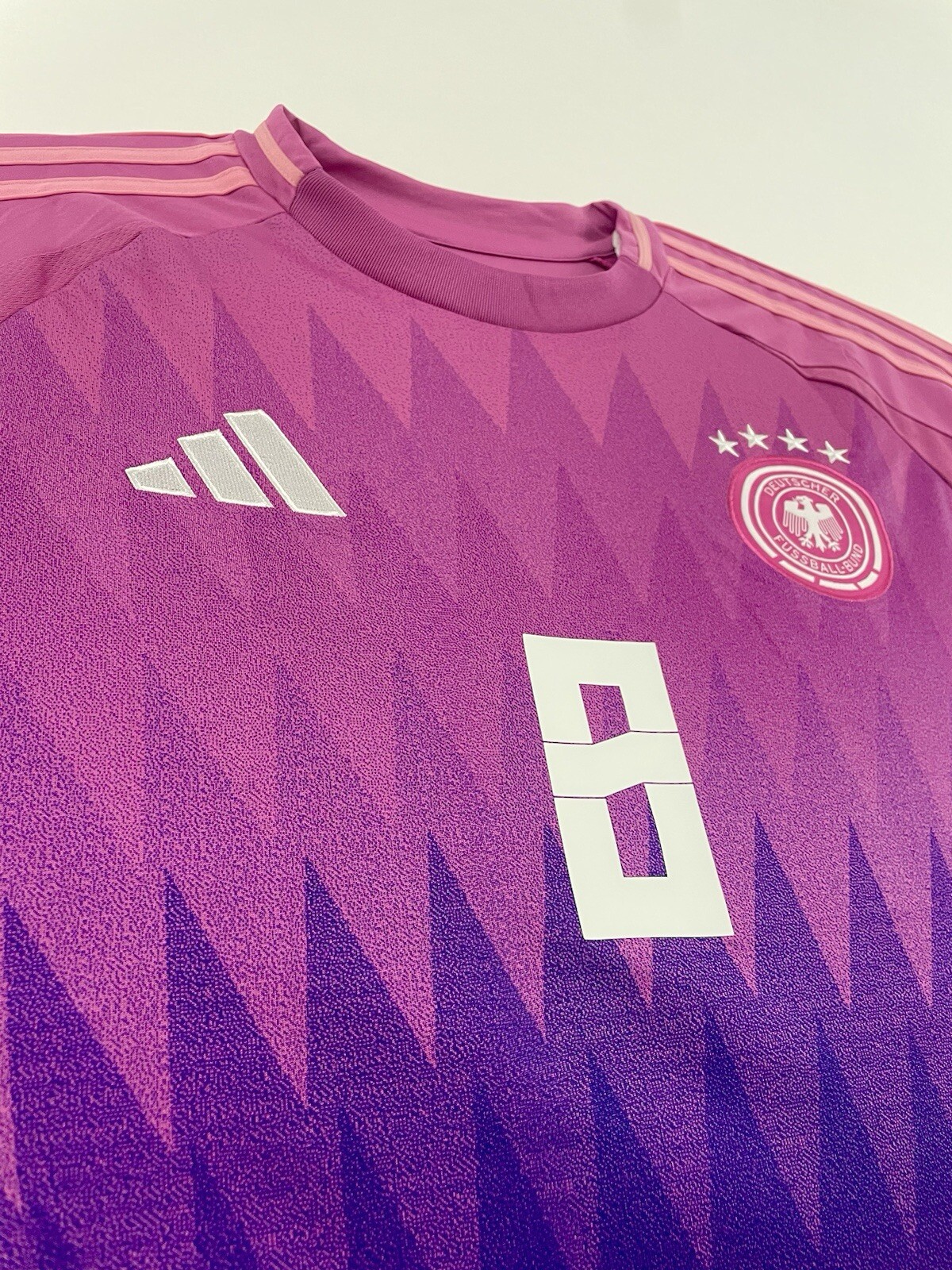 GERMANY AWAY 24/25 -Football Soccer - Pink - KROOS # 8 - 2XL