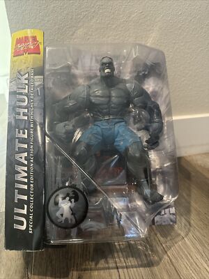 Marvel Select Ultimate Hulk Special Collector Edition W/ HIGHLY DETAILED BASE!