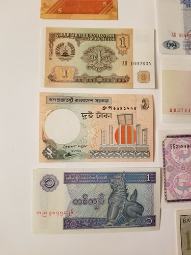 15 Peice Foreign Paper Currency, Uncirculated, 15 Different Countries