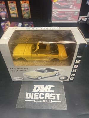 Testors 1-24 1964 1/2 Mustang Convertible Die Cast Metal