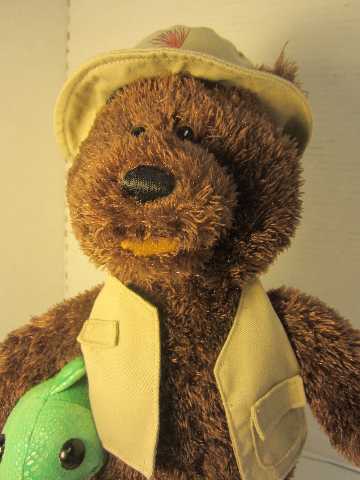 GundFun Singing Animated bear