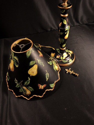 RARE The Bradburn Gallery Pear & Butterfly Lamp WIth Fleur-De-Lis-Finial