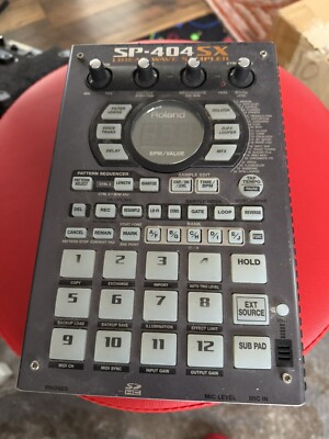 Roland SP-404 SX Compact Linear Wave Sampler Sequencer USED