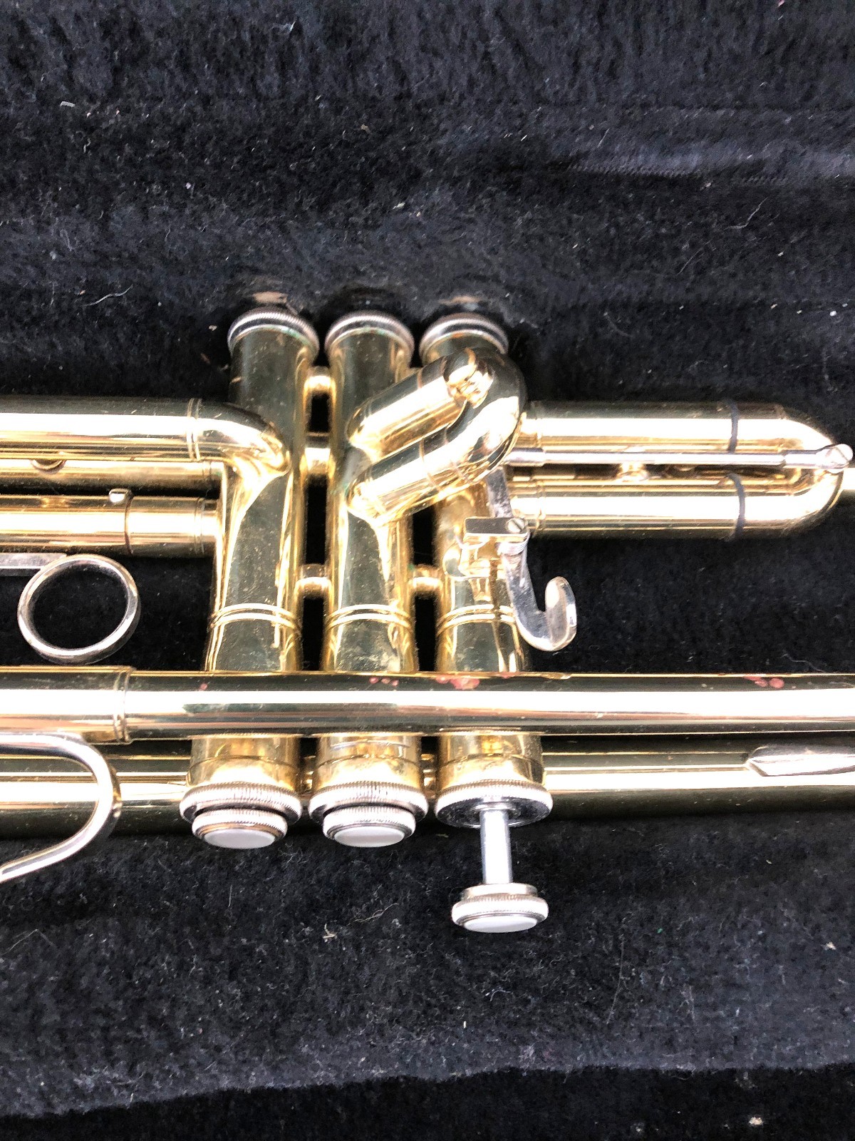 BLESSING GOLD STUDENT BEGINNER / INTERMEDIATE BRASS TRUMPET W/ CASE & MOUTHPIECE