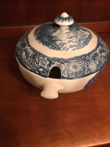 Vintage LIBERTY BLUE Staffordshire Soup Tureen with Lid ~ Boston Tea Party