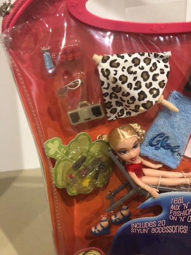 Lil’ BRATZ DOLL 5” CLOE” FASHION TOTE w/ 20 Accessories-New In Box