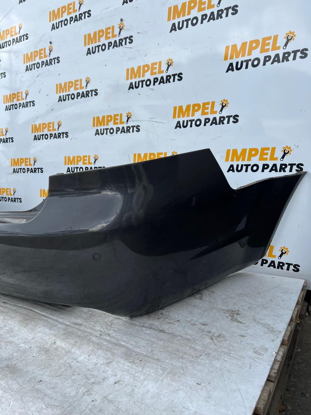 HOLDEN COMMODORE VE 08/2006-05/2013 REAR BUMPER WITH REVERSE SENSOR SEDAN - thumbnail 4