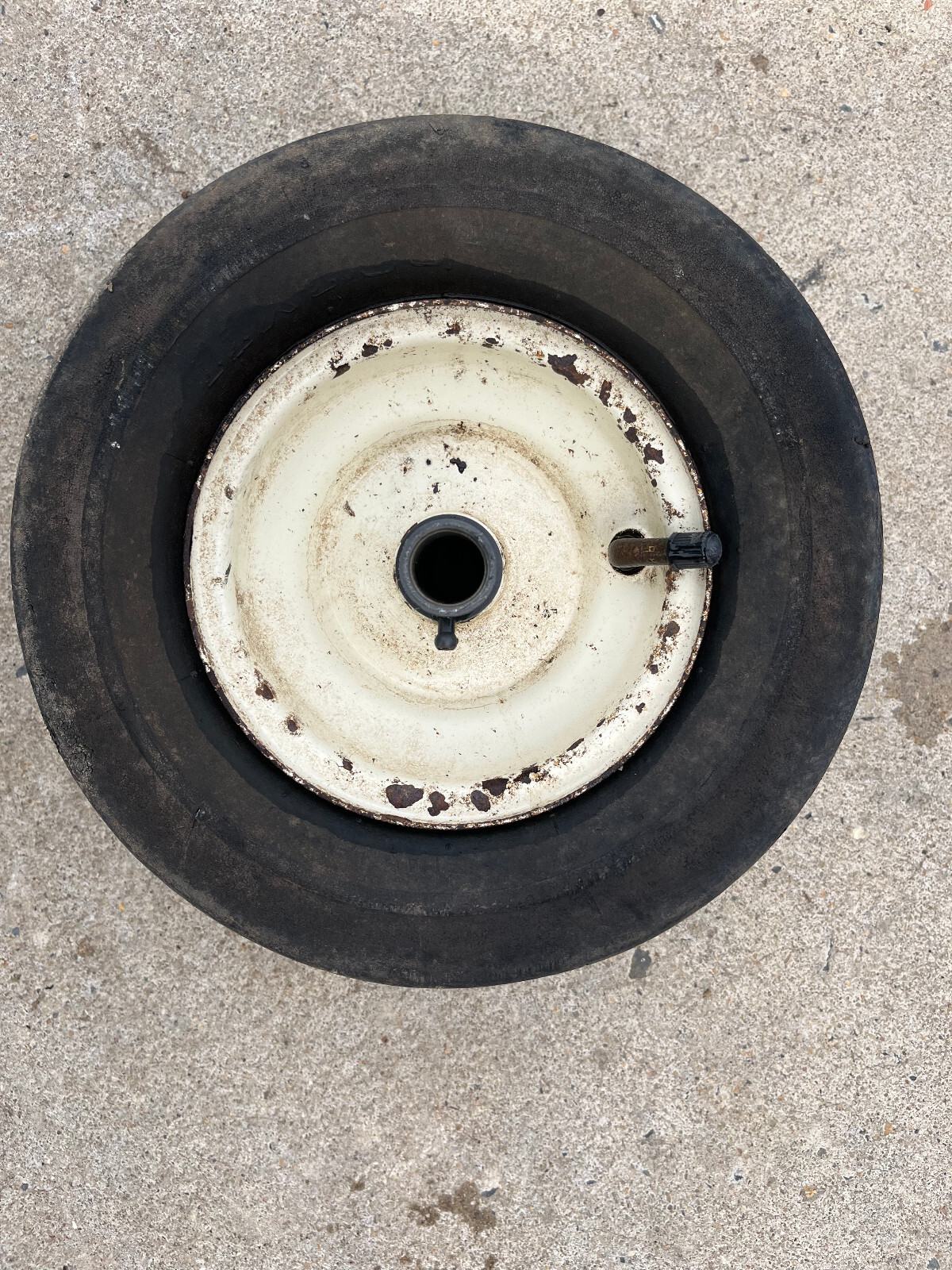 のりのり OEM Cub Cadet RZT 42 Zero Turn Wheel Rim & Tire w/Tube 11x4