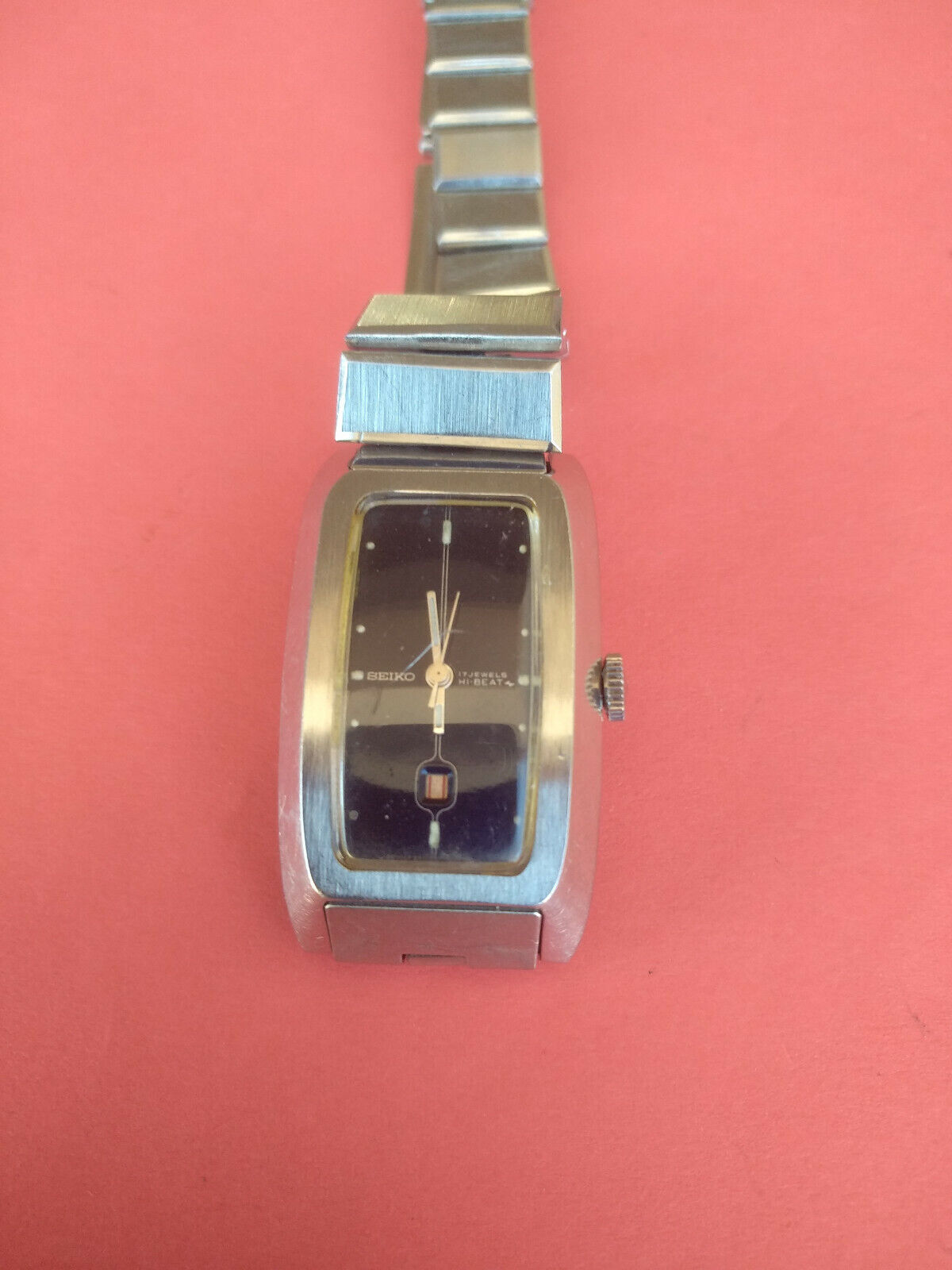 Vintage Seiko Quartz Sports 100 Black and Gold Men's Watch