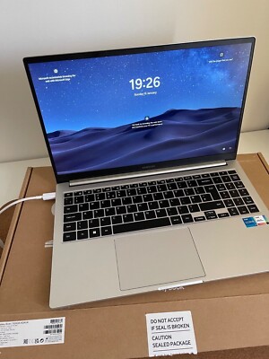 Samsung Galaxy Book 15.6" (256GB SSD, Intel Core i5-1135G7, 8GB, Intel HD...