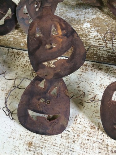 Rusty Tin LOOK Pumpkins Curled Wire Garland 6 ft  Americana Rustic Primitive 