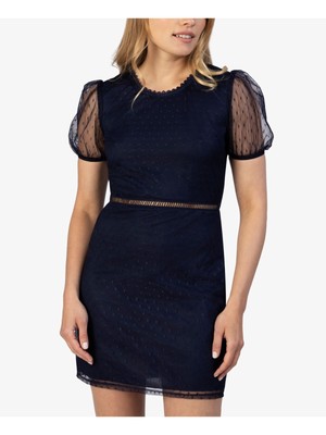 БЕЗМОЛВНОЕ женское короткое вечернее платье-футляр с рукавами-пуфиками и круглым вырезом