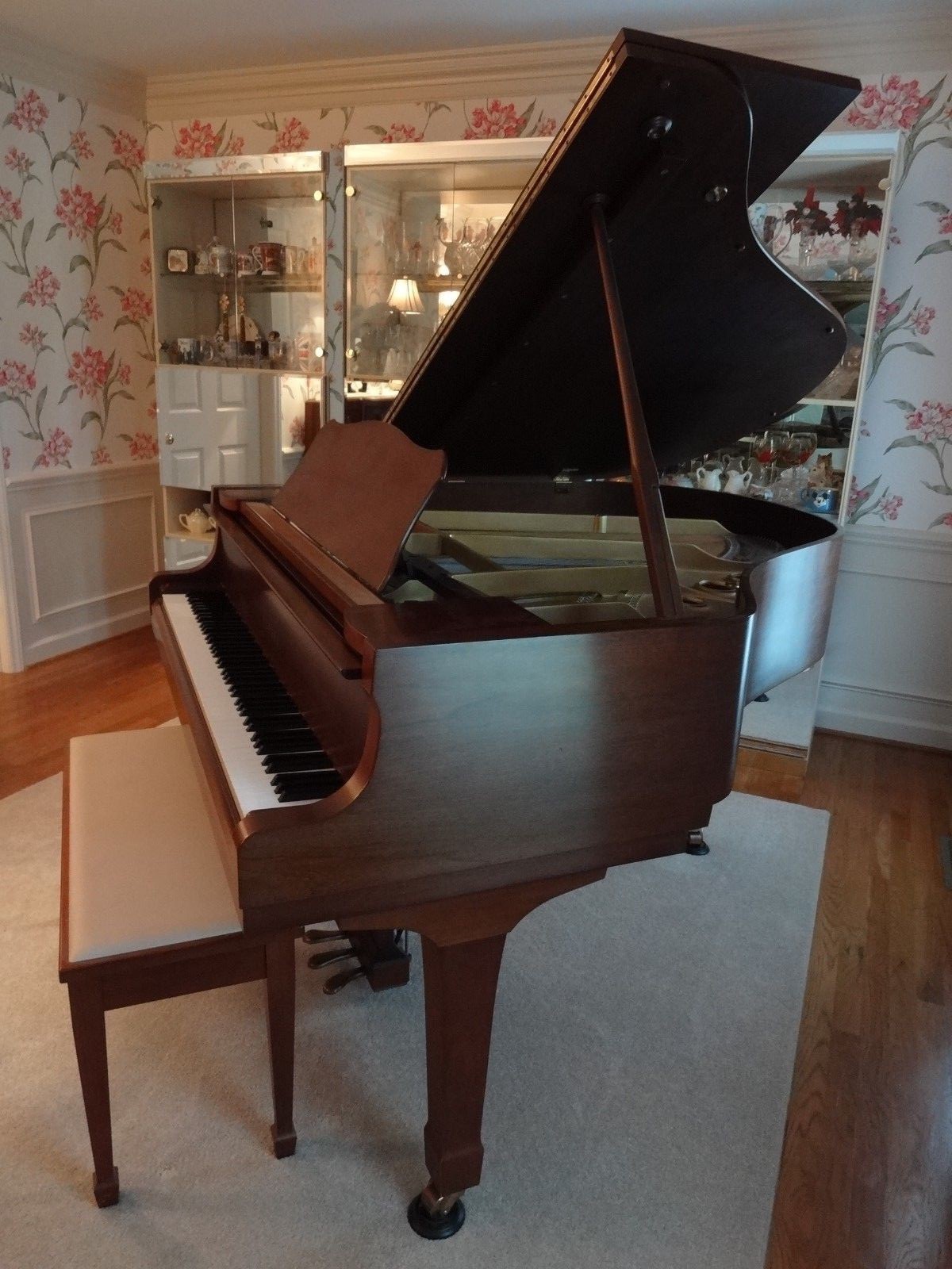 YAMAHA G1 Satin Walnut Baby Grand Piano 5'3