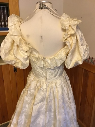 1986 Ivory Brocade Wedding Gown With Train Vintage VERSATILE