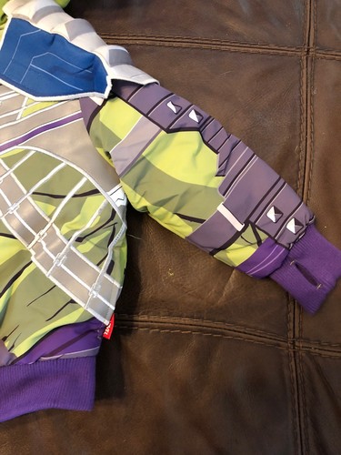 Authentic Disney Store Boys Hulk Coat With Detaching Armor Size 2T Toddler NWT