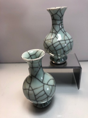 Antique Very Fine Chinese Porcelain Vase with Crackle Monochrome Design Celadon