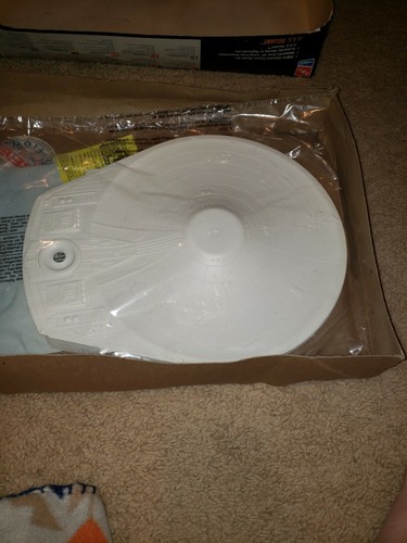 1/650 AMT ERTL MODEL KIT #8766 STAR TREK U.S.S. RELIANT sci-fi Space open as is