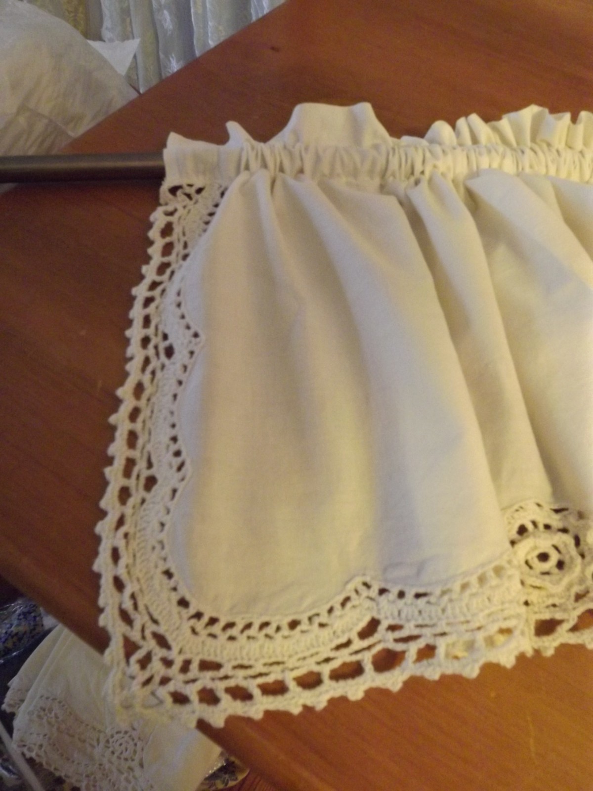 IVORY VALANCE CROCHETED LACE TRIM 59Wx14