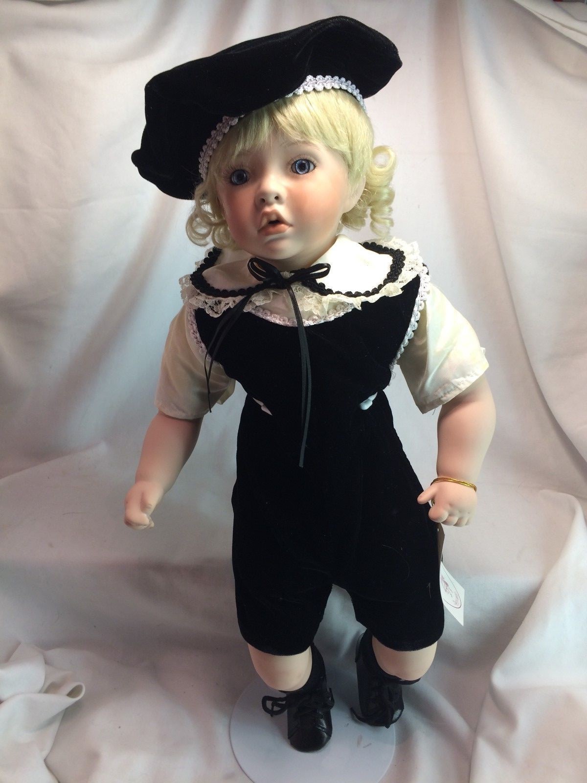 Treasured Heirloom Janis Berard LE 1,000 Sean w/ Hobby Horse 21