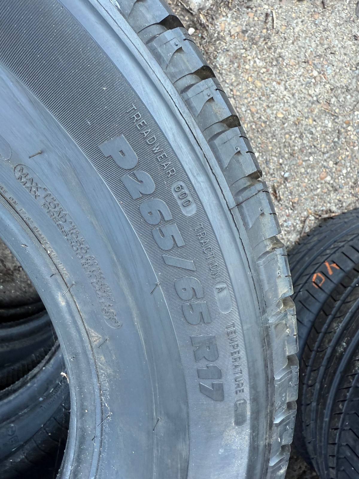 New 265 65 17 Michelin, Latitude Tour, M+S, 110S, x1 Singles (F1_tyres) L1828