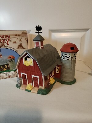 RARE RETIRED MIDWEST OF CANNON VALLEY #112960 THE RED BARN W/BOX