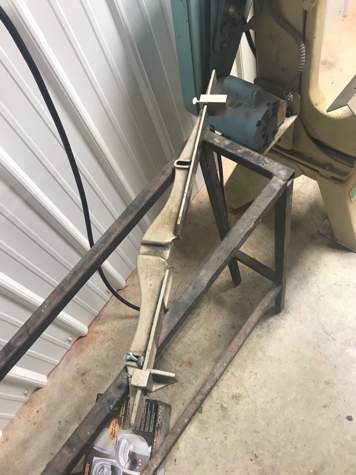 Bostitch 7AW Wire Stitcher TESTED AND WORKING