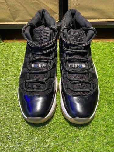 space jams size 8