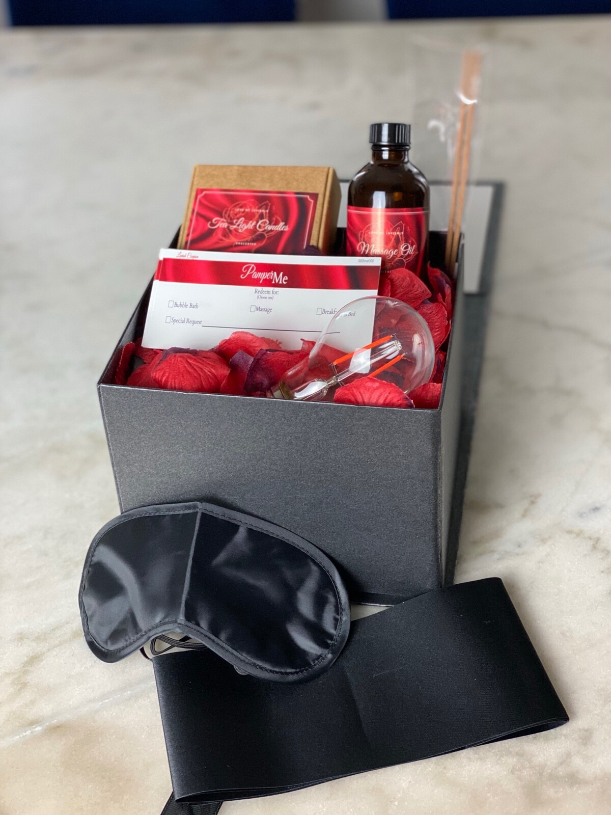 Romantic Gift Box For Valentine's Day, Birthday and Anniversary