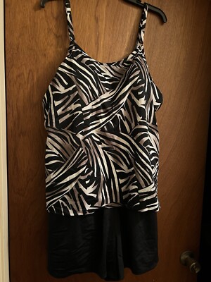 DreamShaper by Miracle Suit - Farrah Romper Swimsuit Size 26W