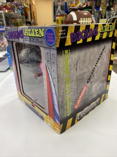 BOGLINS Alien DRIZOUL First Visitation Triaction Toys Plus Free Pin NEW IN BOX