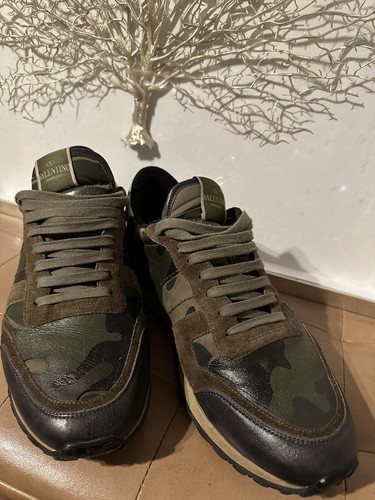 【関税＆送料込み】Valentino Garavani Rockrunner Camouflage Valentino Garavani Camouflage Rockrunner Sneakers | Saks