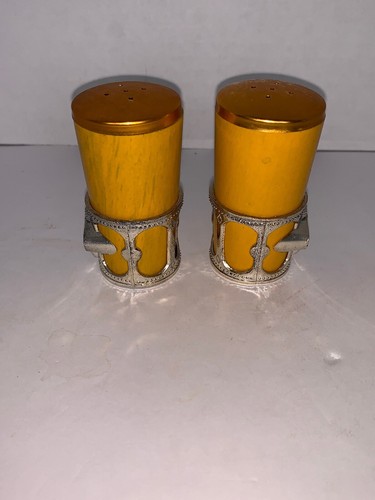 Vintage Souvenir Kentucky Salt & Pepper Shakers Japan