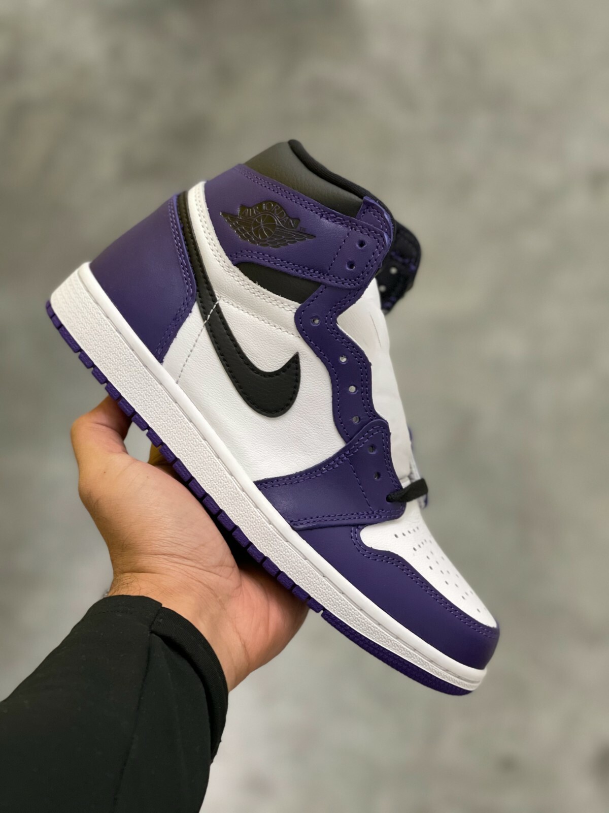 Nike Air Jordan 1 Retro High Court Purple 2.0 555088-500 Nike Air Jordan 1 Retro High Court Purple 2.0 555088-500