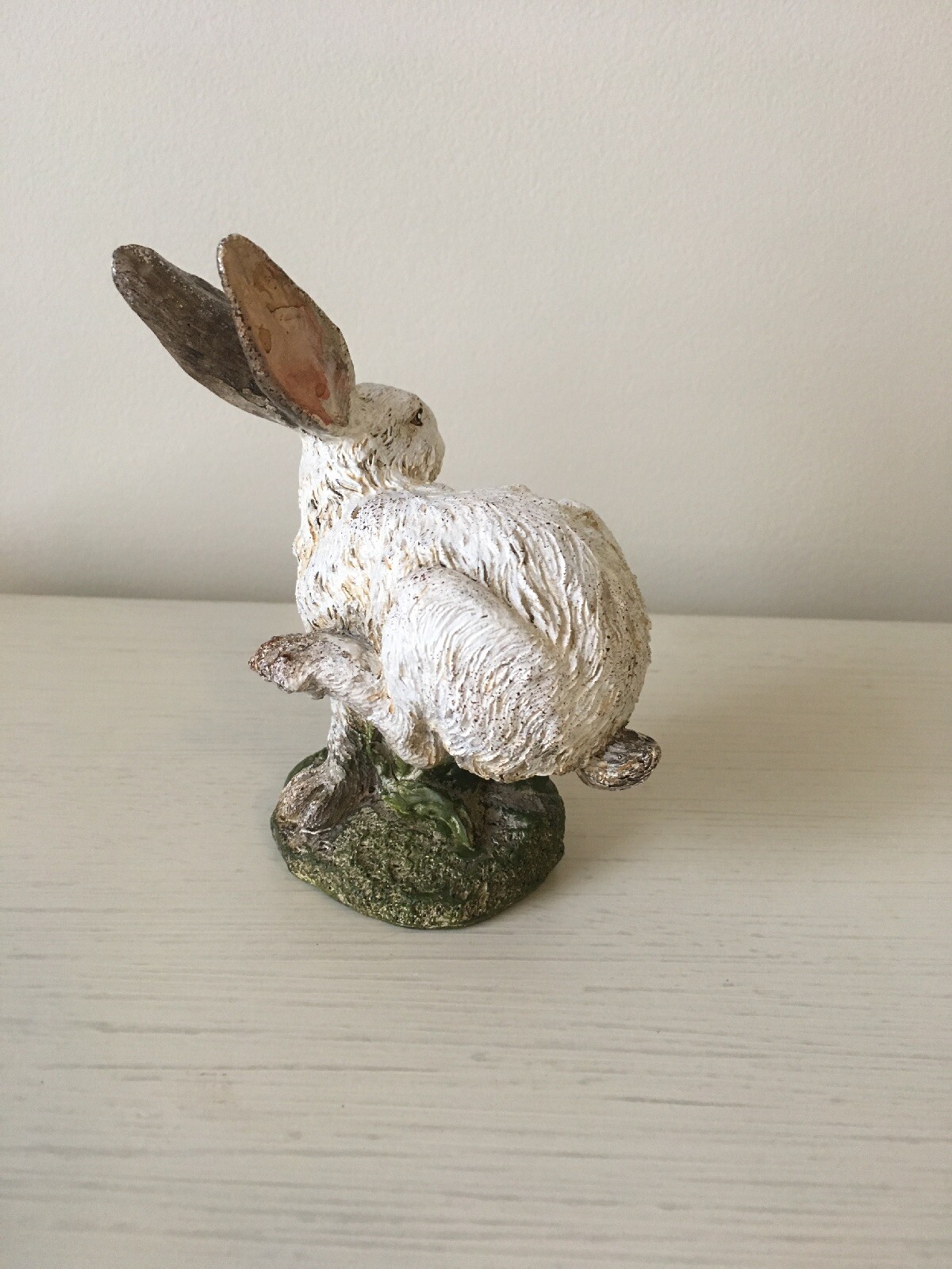 Vintage Resin Rabbit 5