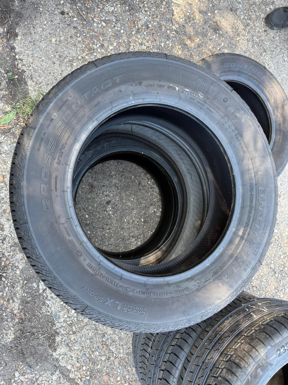 New 225 60 17 Continental, Cross Contact, M+S, 99H, x1 Tyre (F1_tyres) YD164