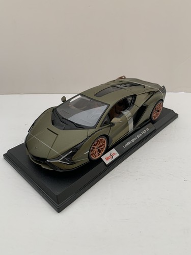Maisto Lamborghini Sian FKP 37 1:18 Diecast Dark Green Car