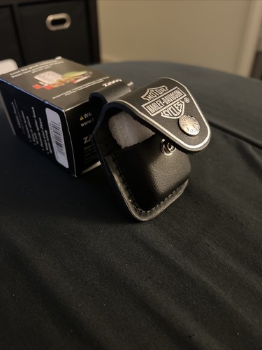 アクセサリー Harley Davidson Leather zippo Holder Zippo Harley Davidson Leather Lighter Pouch, HDPBK, New In