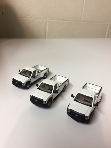 HO 1:87 River Point Station truck Lot