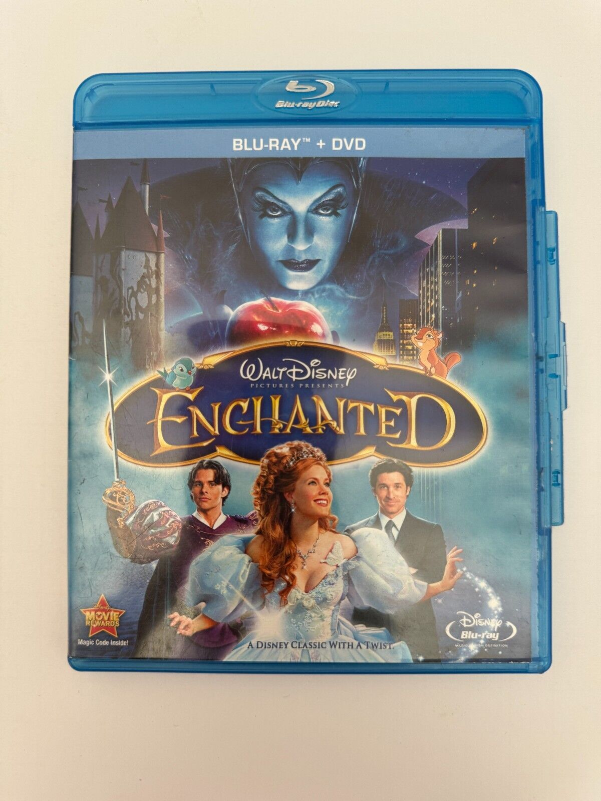 Enchanted, Disney, Family, Musical, Blu-ray & DVD, 2007 Charity DS44 Enchanted, Disney, Family, Musical, Blu-ray & DVD, 2007 Charity DS44