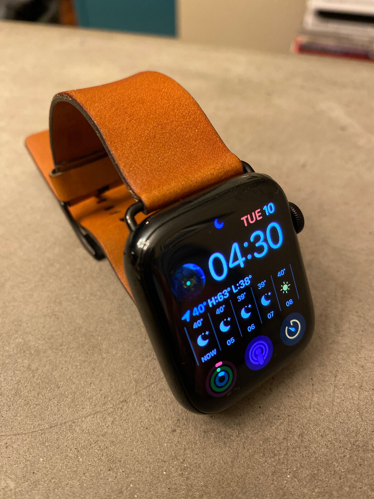 Apple Watch Series 4 44 mm Space Black Stainless Steel Case Apple Watch Series 4 44 mm Space Black Stainless Steel Case