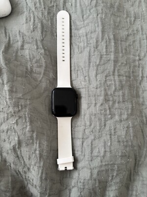 Apple Watch Series 8, 45mm Screen